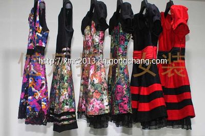 廣州珈*2013秋冬女裝庫存批發(fā) 機(jī)遇與挑戰(zhàn)并存